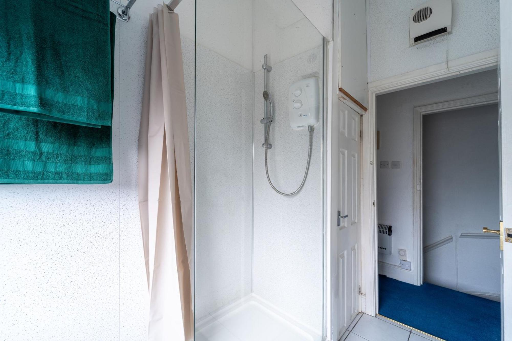 Apartment Cosmopolitan Comforts Flat *